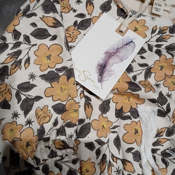 Jessica Simpson Kids Floral Sweatshirt - Yellow and Cream - Picture 2 of 6